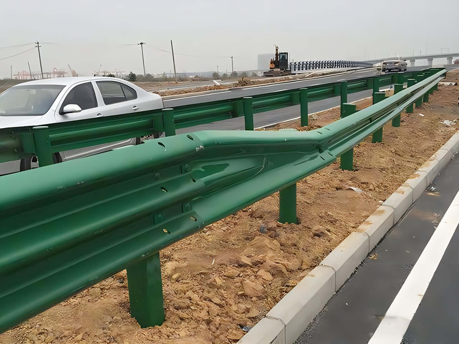 克拉玛依高速波形护栏板日常维护方案确保道路安全新举措