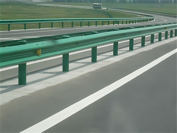 克拉玛依波形梁护栏在高速公路的应用